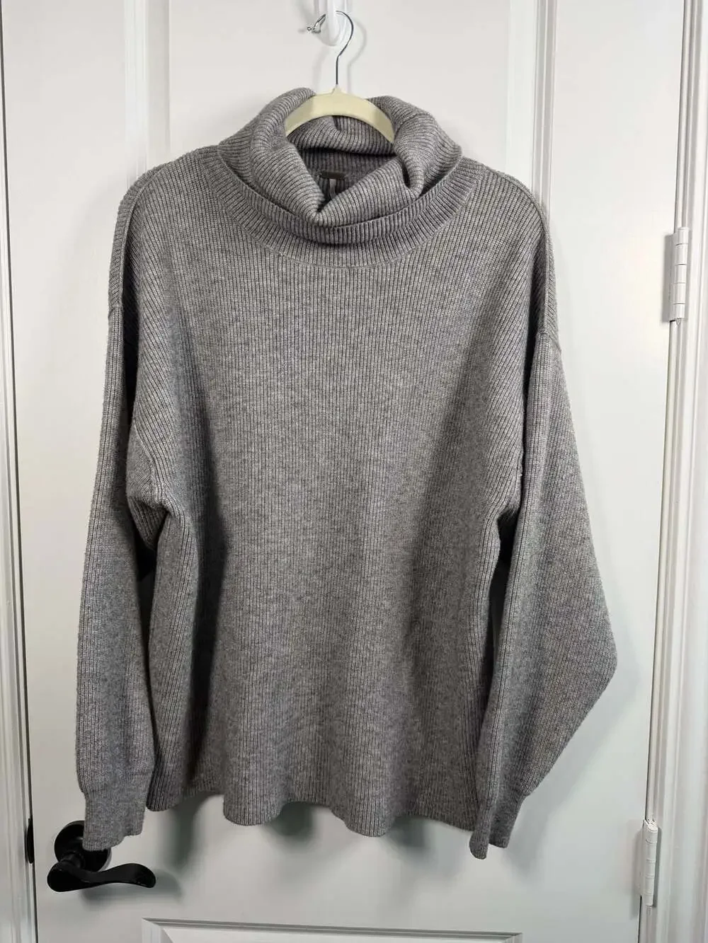 Free People Softly Structured Heather Gray Oversized Turtleneck Ribbed Sweater